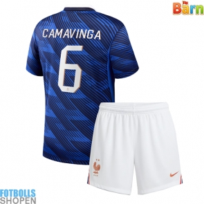 Billiga Frankrike Eduardo Camavinga #6 Hemmatröja Barn VM 2026 Kortärmad (+ Korta byxor)